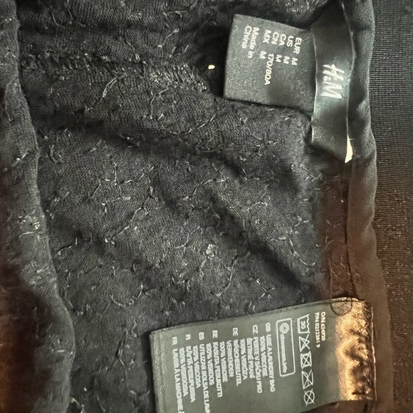 H&M Black w Gold Sequin Shorts - Picture 3 of 5